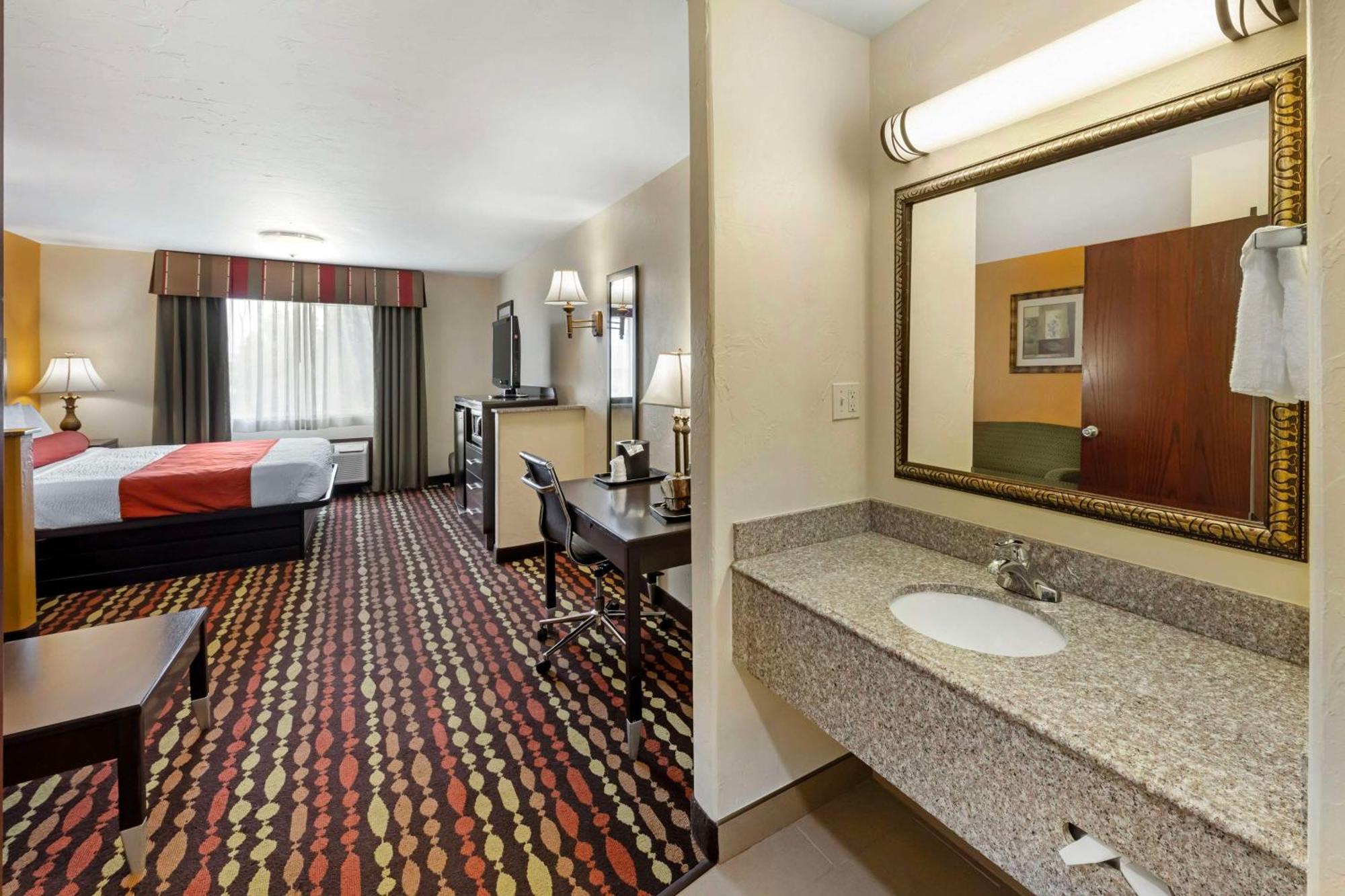 Best Western Greentree Inn&Suites Moore Exterior foto