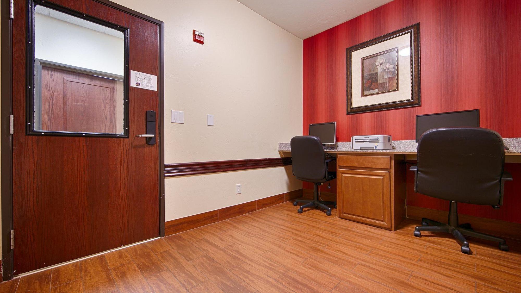 Best Western Greentree Inn&Suites Moore Exterior foto