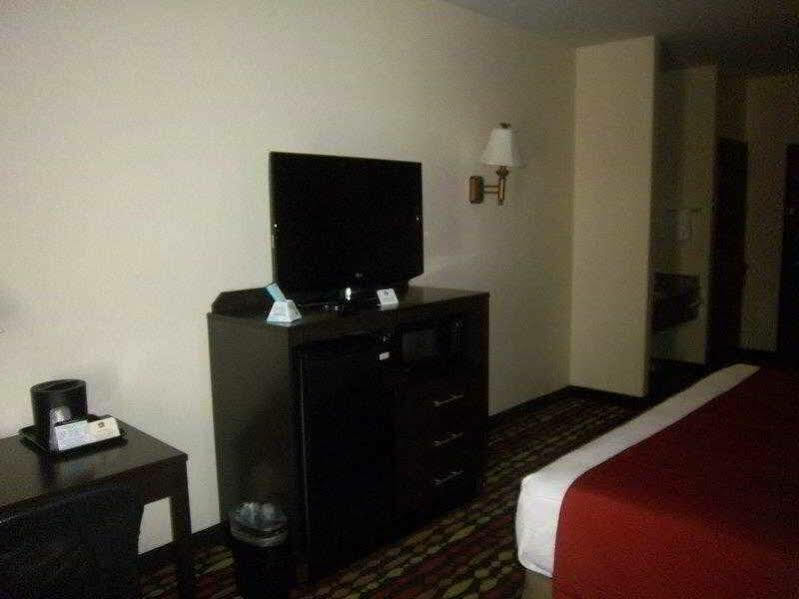 Best Western Greentree Inn&Suites Moore Exterior foto